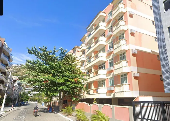 Lindo Apto 2 quartos com suíte na quadra da prainha! Arraial do Cabo
